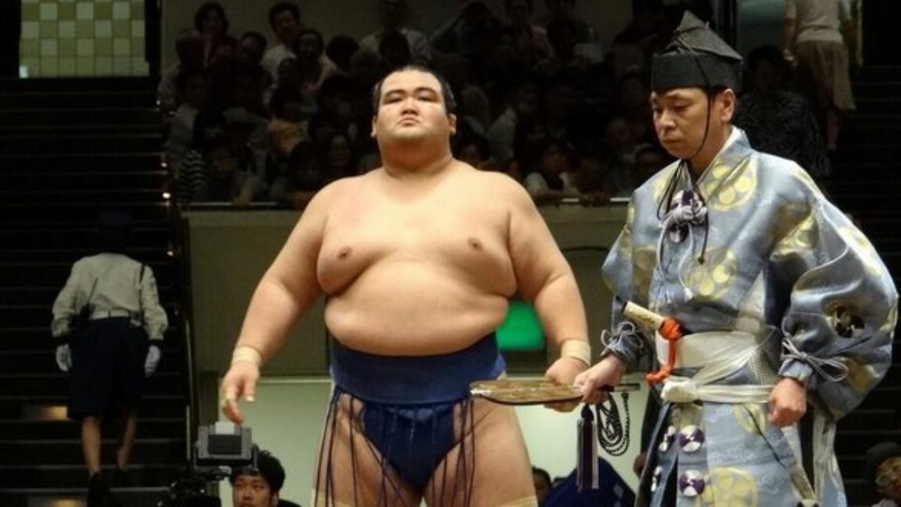 J13 Kotoshogiku Sera Kadoban Dosukoi Le Site Du Sumo