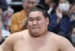 J5 – Chiyoshoma surprend le yokozuna Hoshoryu